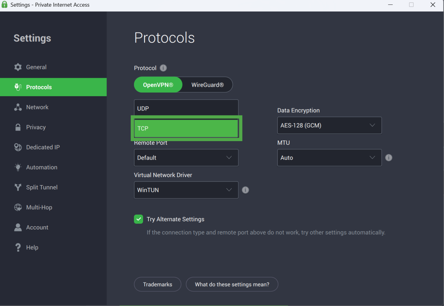 PIA settings menu on the "Protocols" tab, with "TCP" selected in the transport dropdown menu.