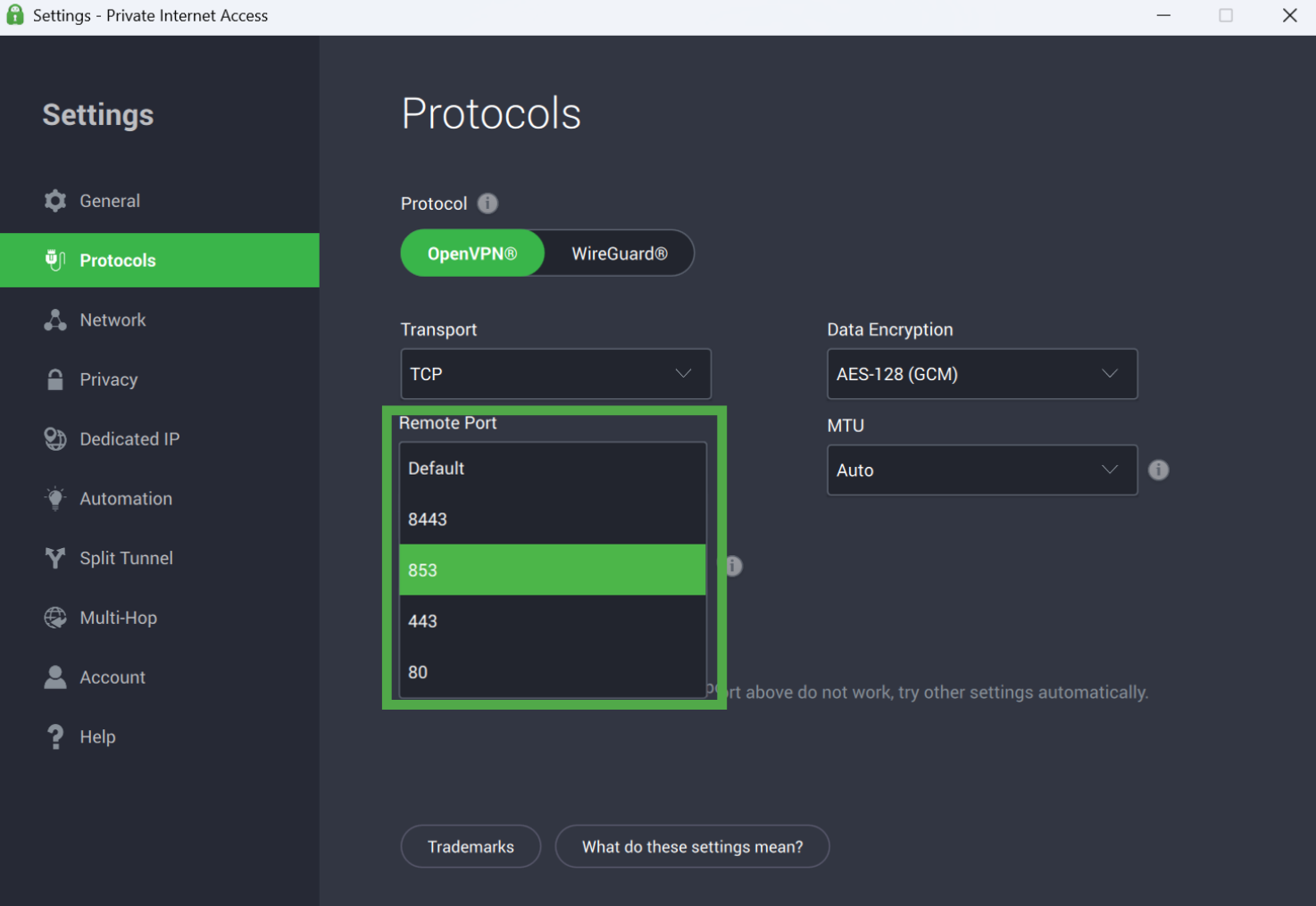 PIA settings menu on the "Protocols" tab, with the "Remote Port" dropdown menu highlighted in a green box.
