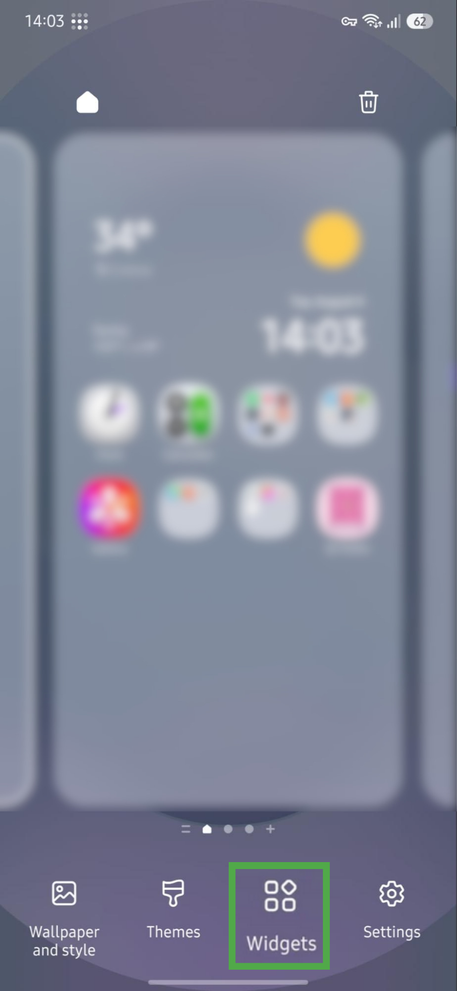 Android homescreen showing the "Widgets" option highlighted.